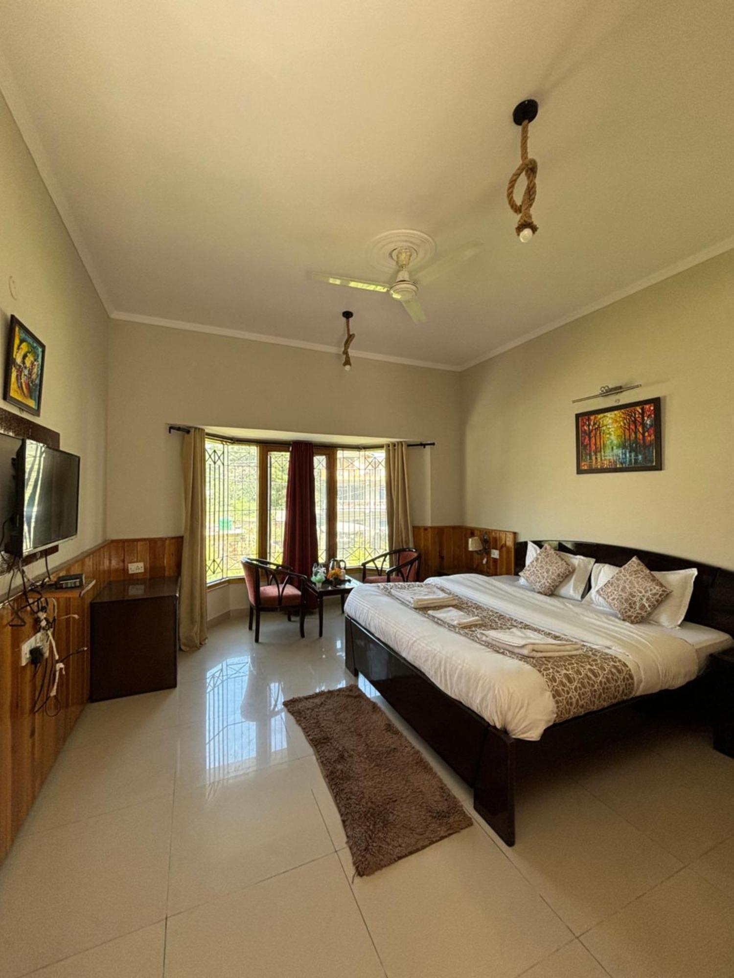 Ivy The Boutique Hotel Near Neem Karoli Temple Nainital Luaran gambar
