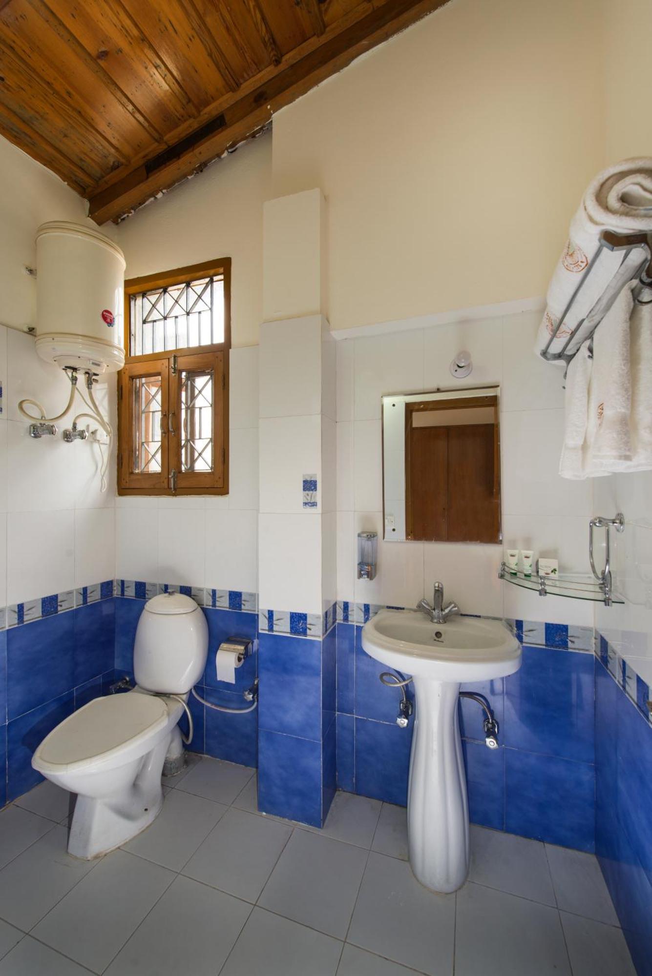 Ivy The Boutique Hotel Near Neem Karoli Temple Nainital Luaran gambar