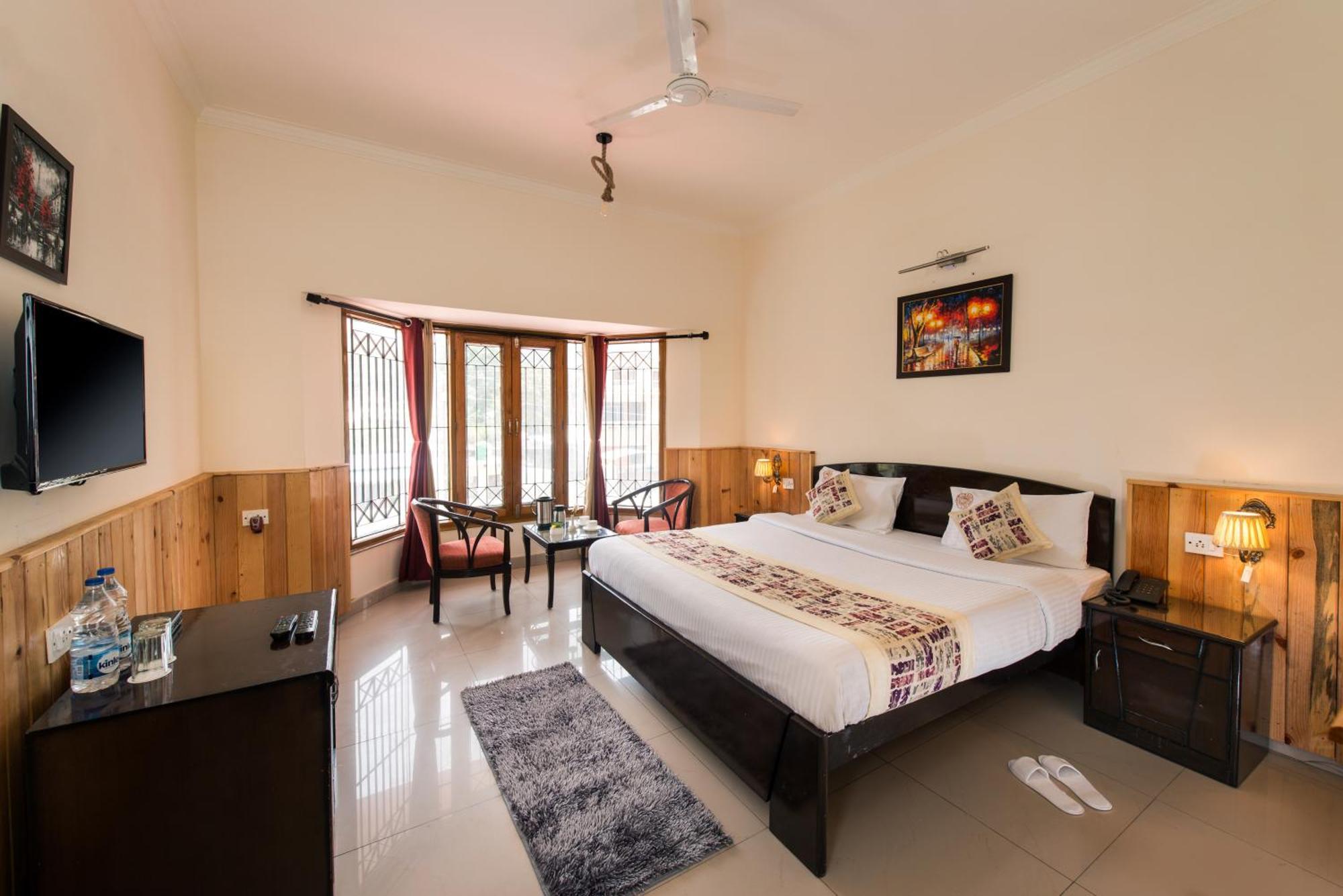 Ivy The Boutique Hotel Near Neem Karoli Temple Nainital Luaran gambar
