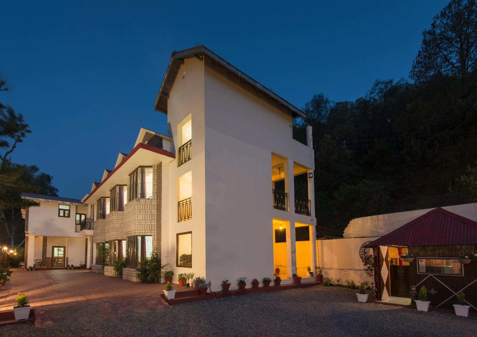 Ivy The Boutique Hotel Near Neem Karoli Temple Nainital Luaran gambar